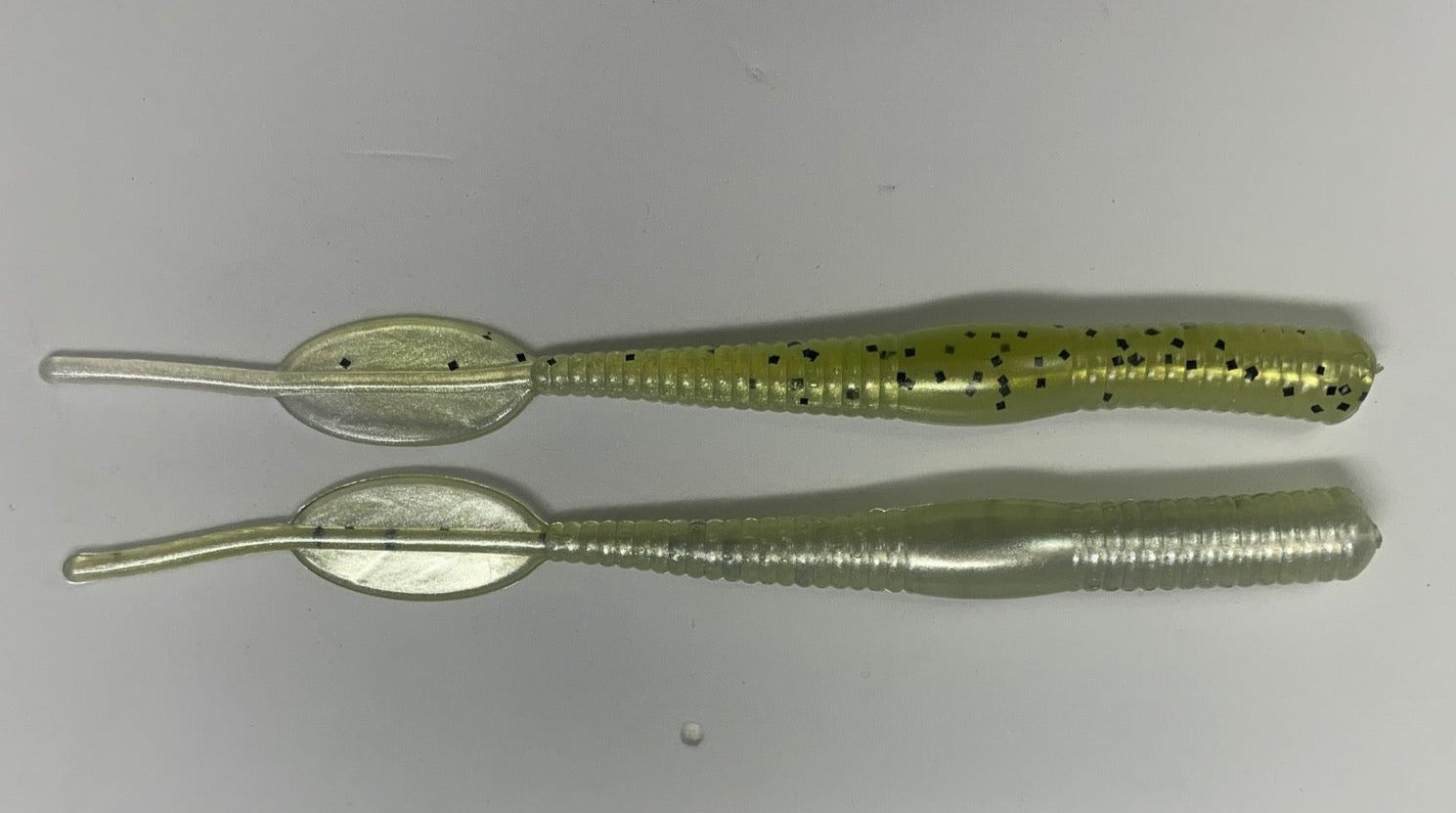 Case Floating Lil Pintail Worm 4-1/2"